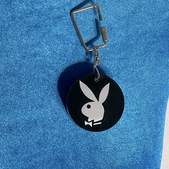 Playboy bunny keychain - Picture 1 of 2